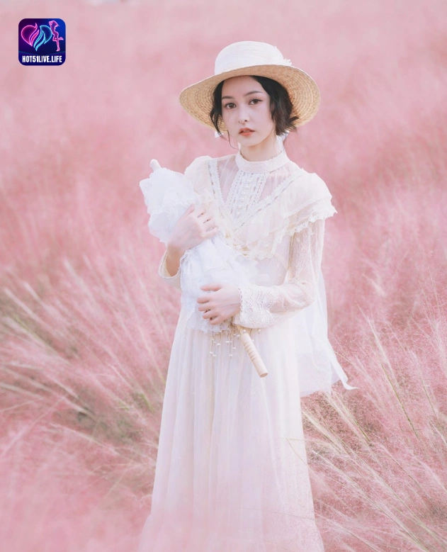 Unveiling the Phenomenon of Huang Shu Qi Star Chinese Livestream Hot51: A Deep Dive into the Live Com Revolution Beautiful and stunning girl. 6 - Hot51 Huang Shu Qi-hotlive51