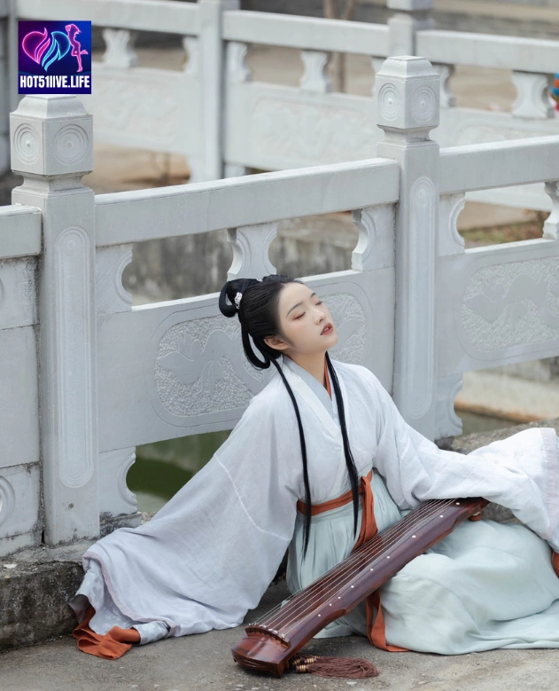 The Phenomenon of Zhi Zhi Star Chinese Livestream Hot51: A Deep Dive into the World of Hotlive, Hot 51, and Hot51 Mod APK beautiful girl. 3 - Hot51 Zhi Zhi-hot51