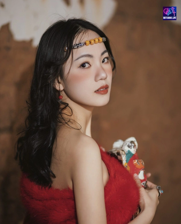 Unveiling the Revolution: Jing Yi Chi Star Chinese Livestream Hot51 Beautiful girl. 3 - Hot51 Jing Yi-hot51